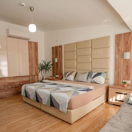 City Center Apartment Охрид Екстериор снимка